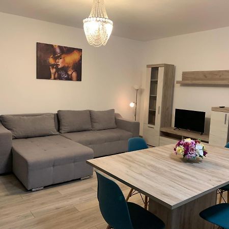 Apartament Apartament Sara Târgu-Mureş Zewnętrze zdjęcie